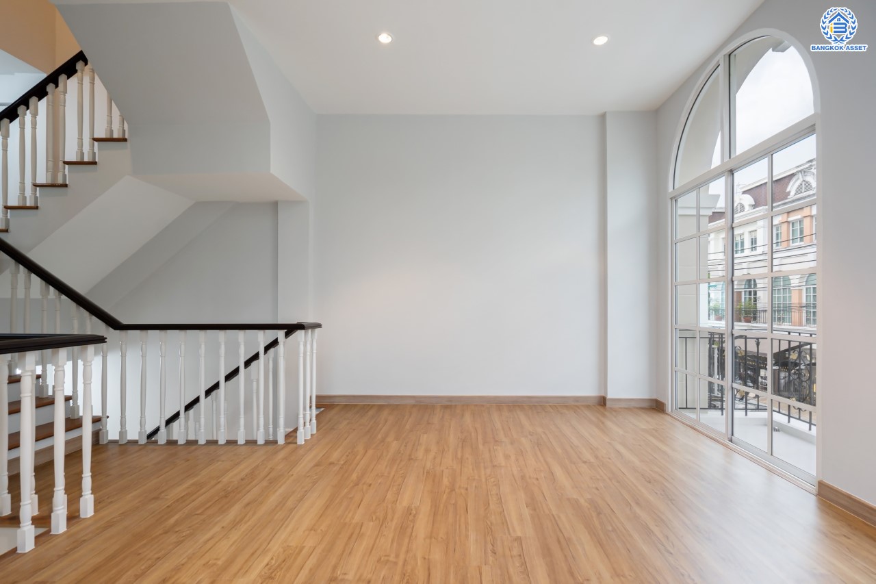 บ้านมือสอง ทาวน์โฮม 3 ชั้น หลังมุม ม.พลัสซิตี้พาร์ค เกษตร-นวมินทร์ เนื้อที่ 33.60 ตร.ว. ฟังก์ชัน 3 ห้องนอน 4 ห้องน้ำ จอดรถได้ 2 คัน บนทำเลศักยภาพ เชื่อมต่อถนนหลายสาย เข้าเมืองก็เป็นเรื่องง่าย ใกล้รถไฟฟ้าสายเขียวอ่อน สถานี "ม.เกษตรศาสตร์" และ ใกล้จุดขึ้นทางด่วน "ฉลองรัช"...